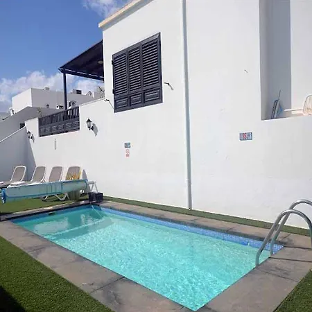 Awesome Puerto Del Carmen - 3 Bedrooms - Tacataca - Pool Table - Great Terrace Area Villa Puerto del Carmen (Lanzarote)