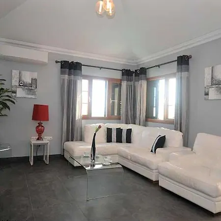 Awesome Puerto Del Carmen - 3 Bedrooms - Tacataca - Pool Table - Great Terrace Area